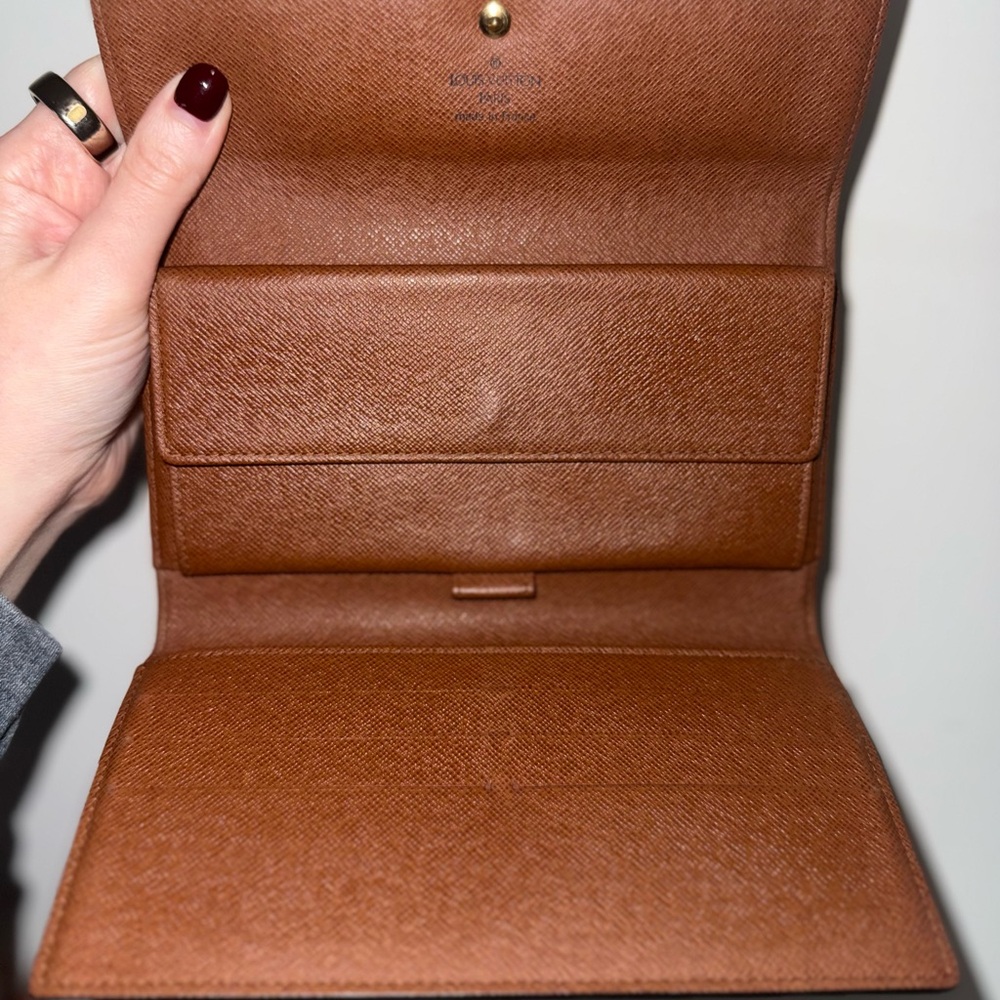 Louis Vuitton Monogram International Sarah Wallet Brown Canvas - Picture 6 of 11